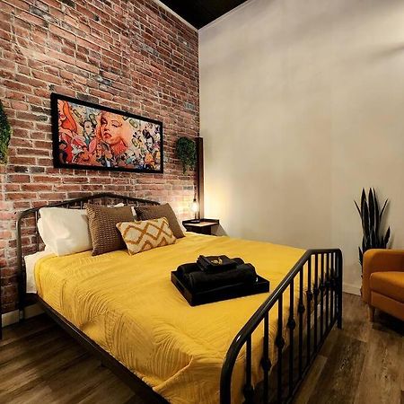 Loft Style Industriel-Centre-Ville+Parking Gratuit Quebec City Ruang foto
